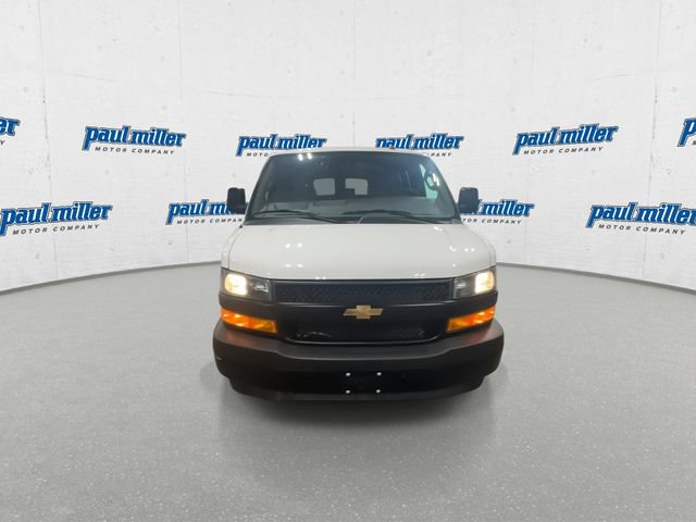 Used 2025 Chevrolet Express 3500 LS RWD image 3