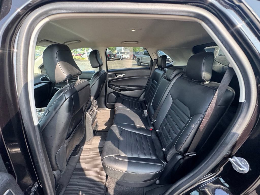 Certified 2024 Ford Edge SEL w/ Convenience Package AWD/4WD image 11