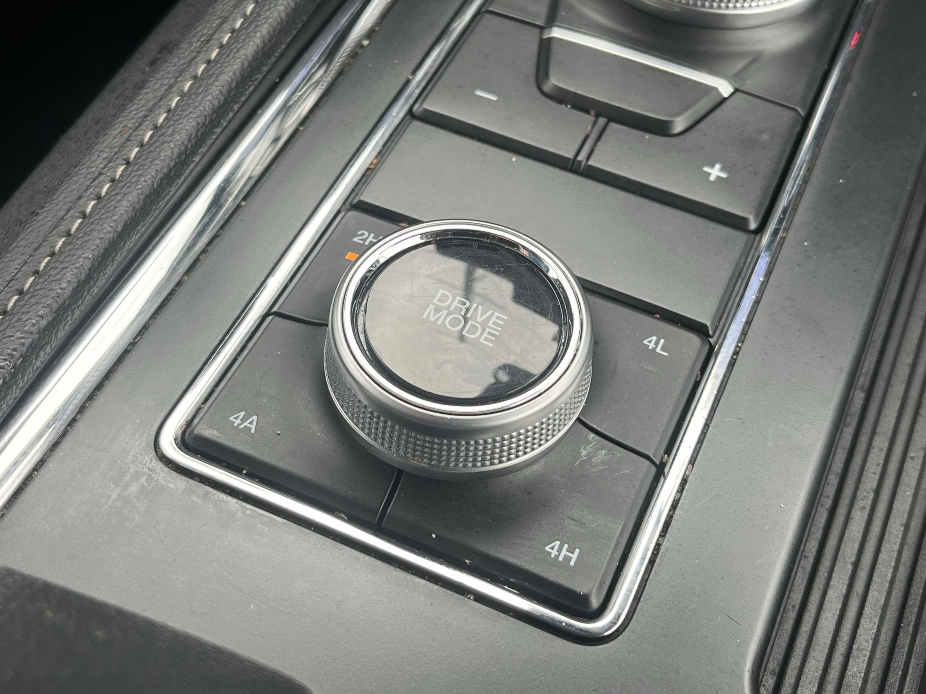 Certified 2024 Ford Expedition XLT image 21