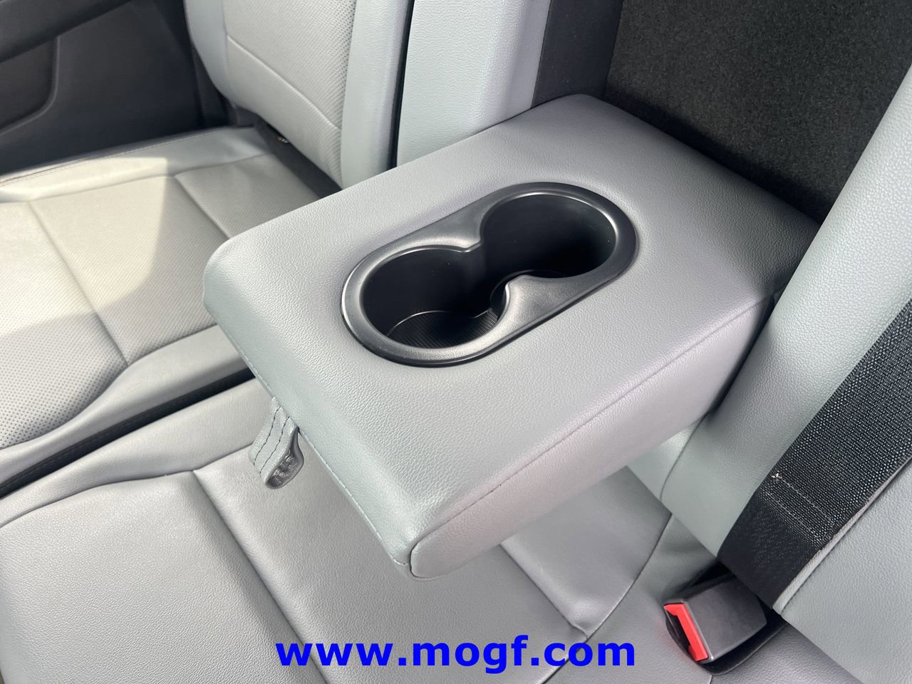 Certified 2023 Ford F150 Lightning Lariat w/ Equipment Group 511A High image 28