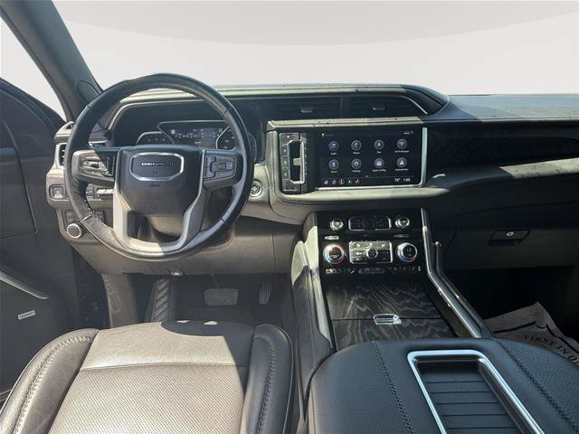 Used 2021 GMC Yukon Denali w/ Denali Premium Package AWD/4WD image 20