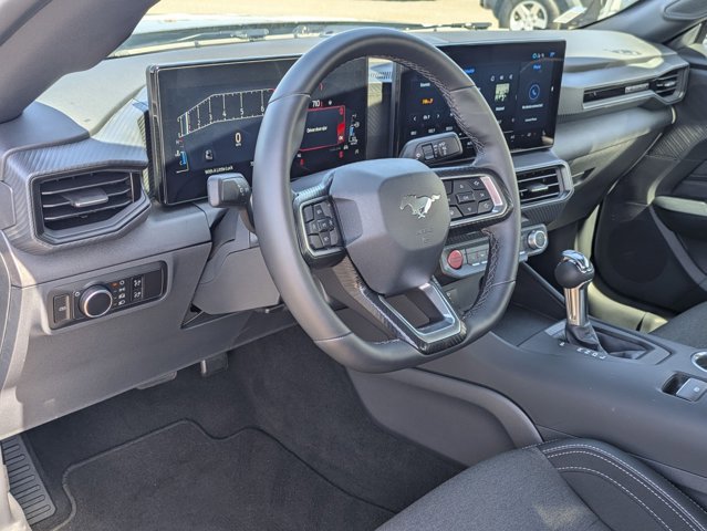 Certified 2025 Ford Mustang Coupe image 10