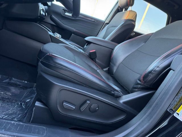 Certified 2023 Ford Escape ST-Line w/ Tech Pack #1 image 13