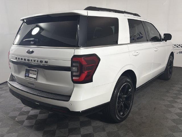 Certified 2023 Ford Expedition Limited RWD image 29