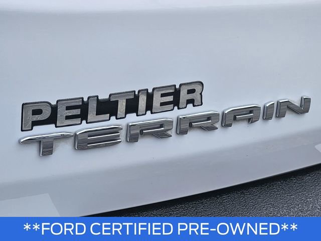 Used 2024 GMC Terrain Denali w/ Denali Premium Package image 9