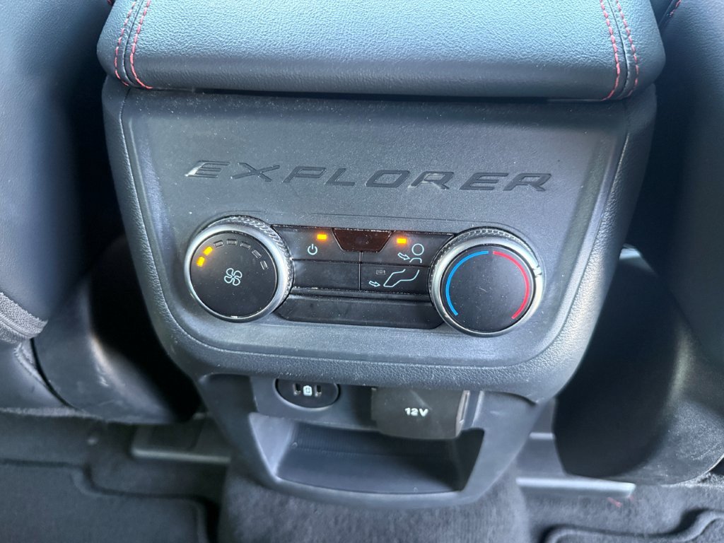 Certified 2025 Ford Explorer ST-Line w/ ST-Line Street Pack AWD/4WD image 24