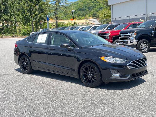 Certified 2019 Ford Fusion SE w/ Equipment Group 151A FWD image 1