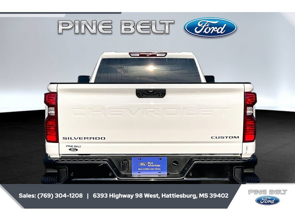 Used 2024 Chevrolet Silverado 2500 Custom w/ Custom Convenience Package AWD/4WD image 4