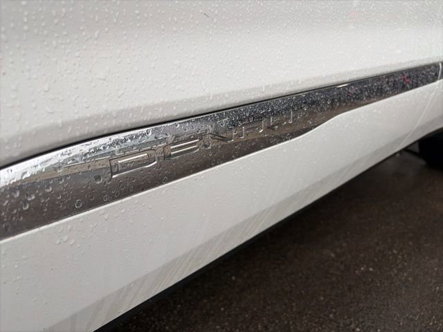 Used 2023 GMC Acadia Denali w/ Denali Technology Package image 7