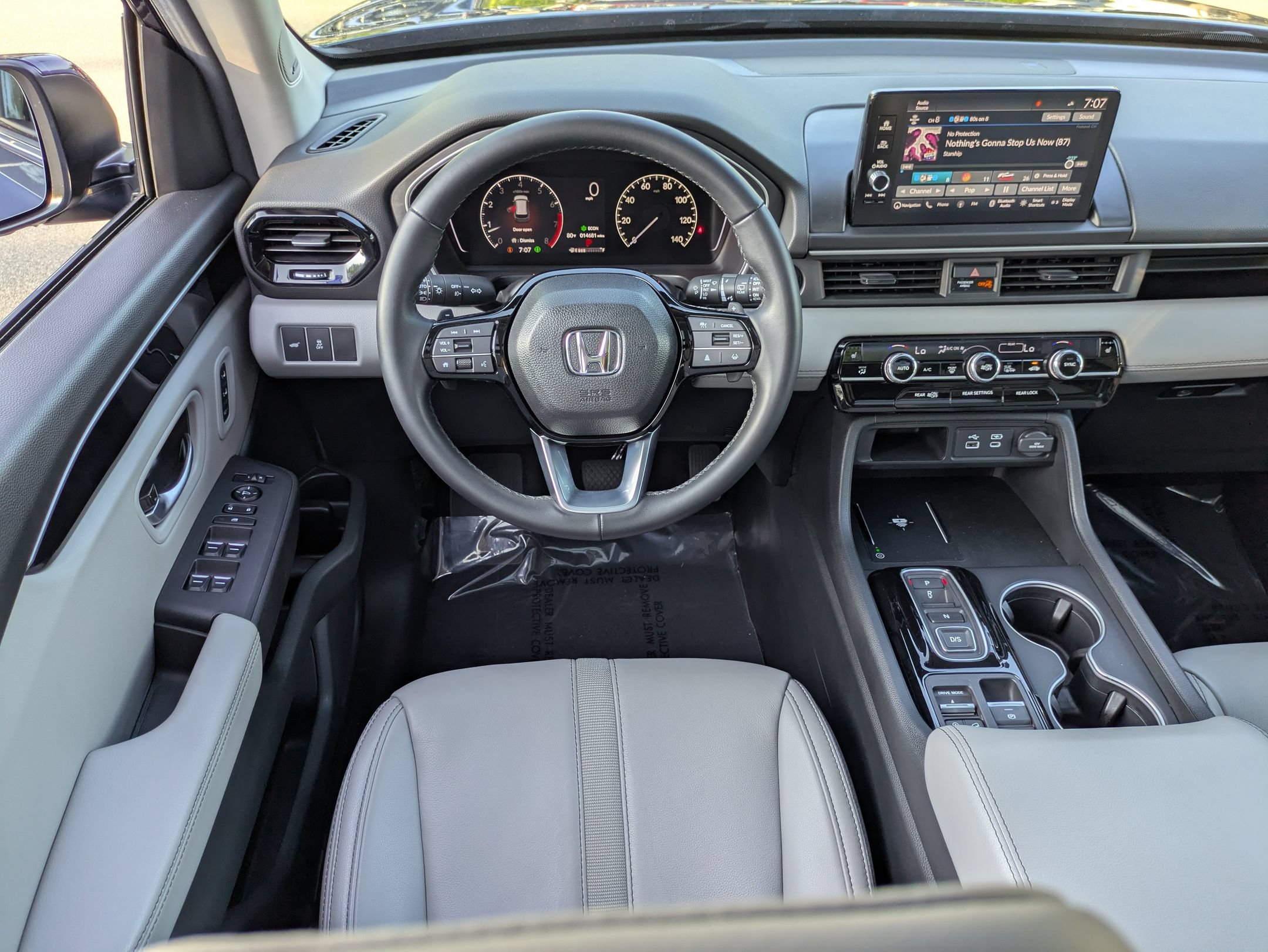 Used 2025 Honda Pilot Touring image 33