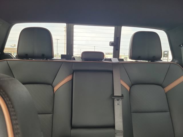 Used 2024 GMC Canyon AT4 w/ AT4 Premium Package AWD/4WD image 23