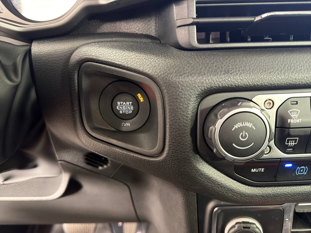 Used 2024 Jeep Wrangler Unlimited w/ Convenience Group AWD/4WD image 14