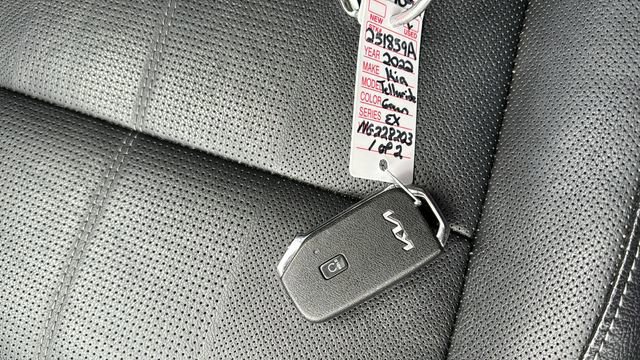 Used 2022 Kia Telluride EX w/ EX Premium Package image 31