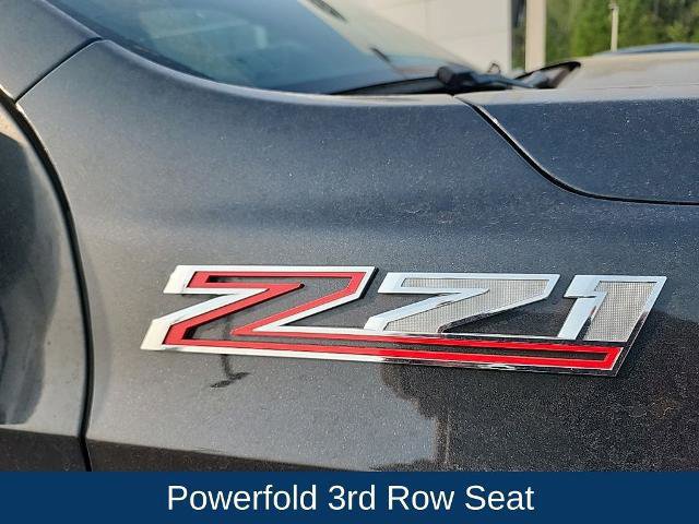 Used 2022 Chevrolet Tahoe Z71 w/ Luxury Package AWD/4WD image 2