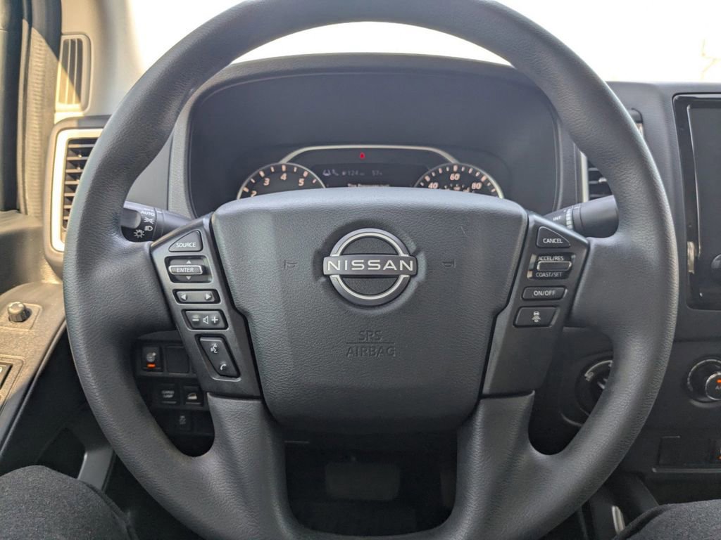 Used 2023 Nissan Frontier SV w/ Technology Package image 26