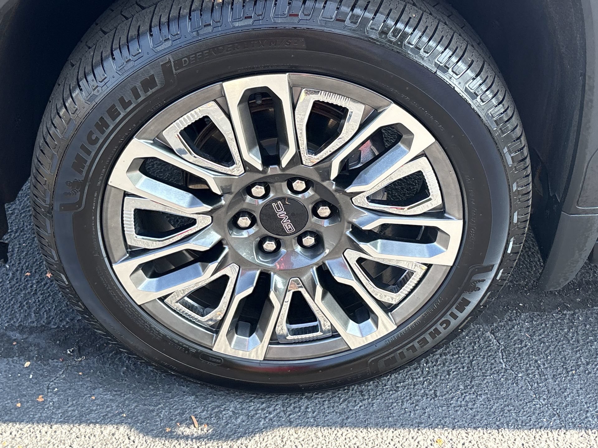 Used 2023 GMC Sierra 1500 Denali Ultimate AWD/4WD image 29
