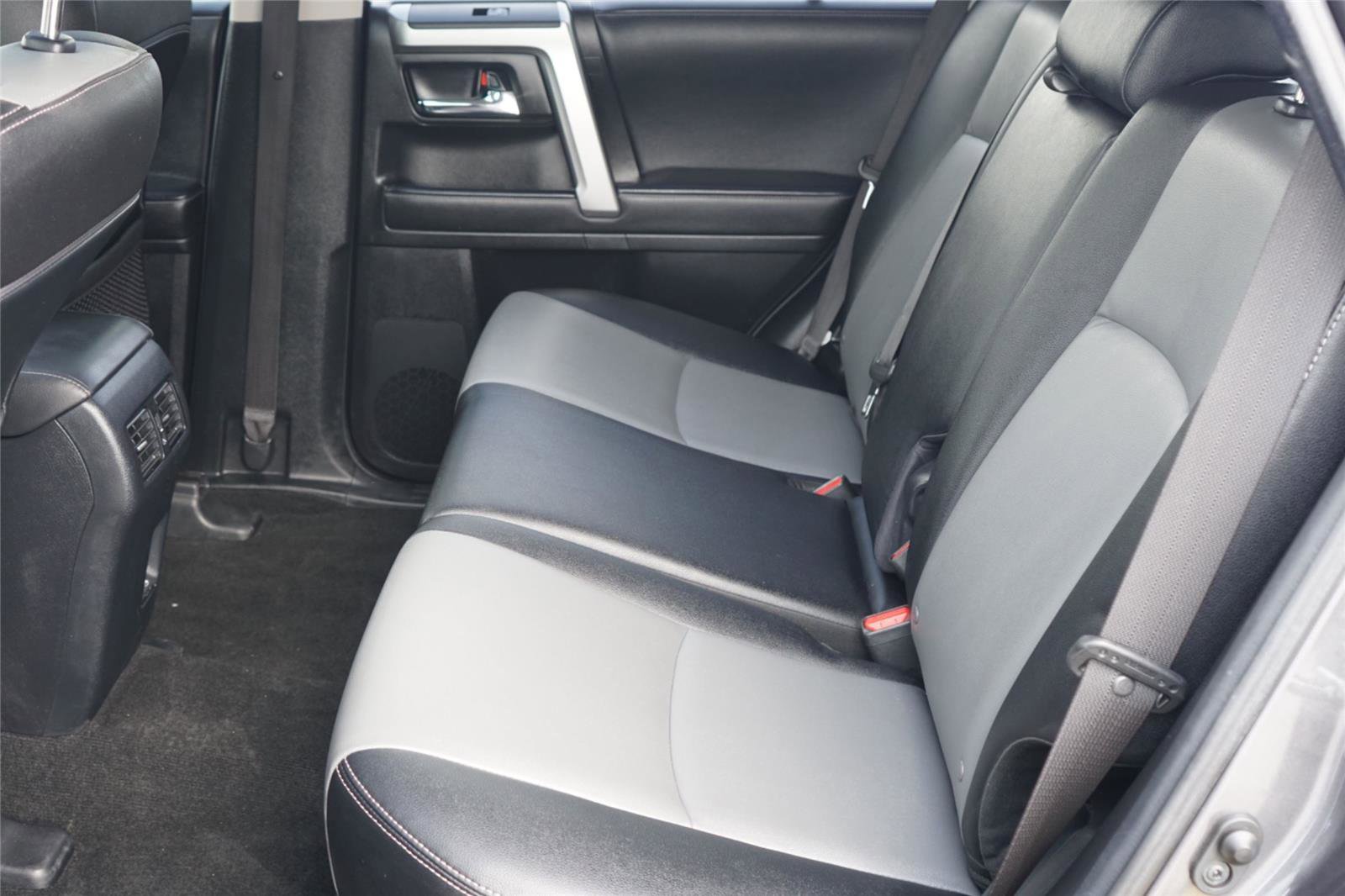Used 2023 Toyota 4Runner SR5 Premium w/ Moonroof Package RWD image 23