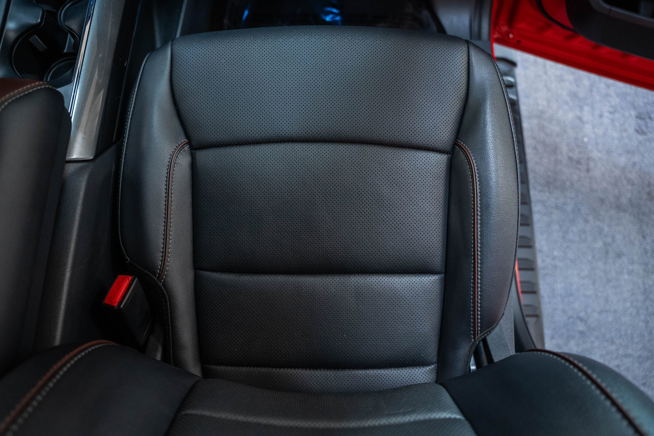 Certified 2022 Ford F150 Lariat w/ Equipment Group 502A High image 38