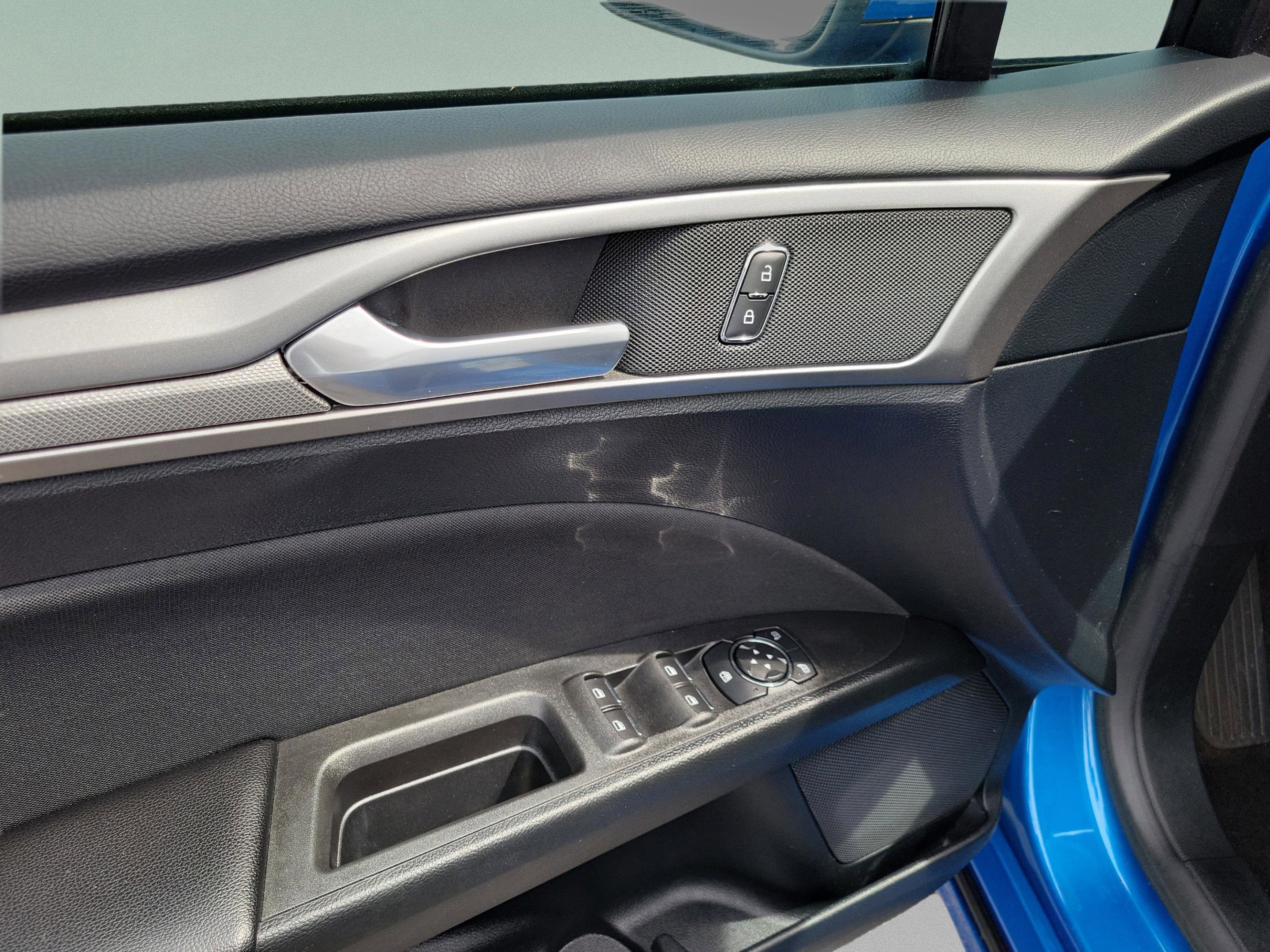 Certified 2020 Ford Fusion SE FWD image 15