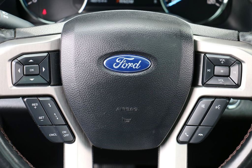 Certified 2018 Ford F150 Platinum w/ Equipment Group 701A Luxury image 32