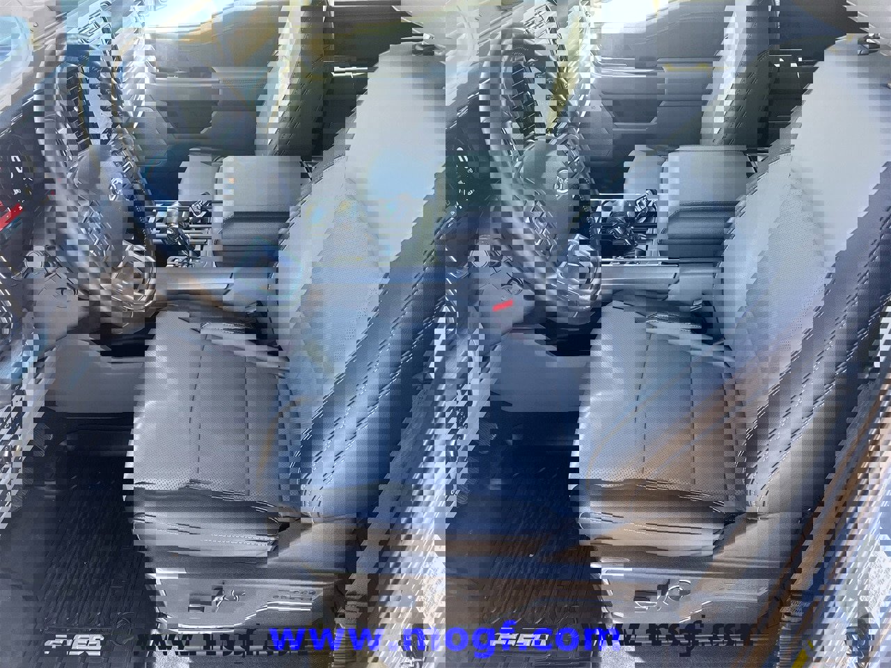 Certified 2023 Ford F150 Lariat w/ Equipment Group 502A High image 26