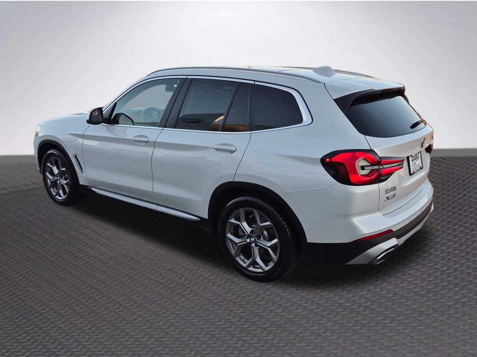 Used 2024 BMW X3 sDrive30i image 5