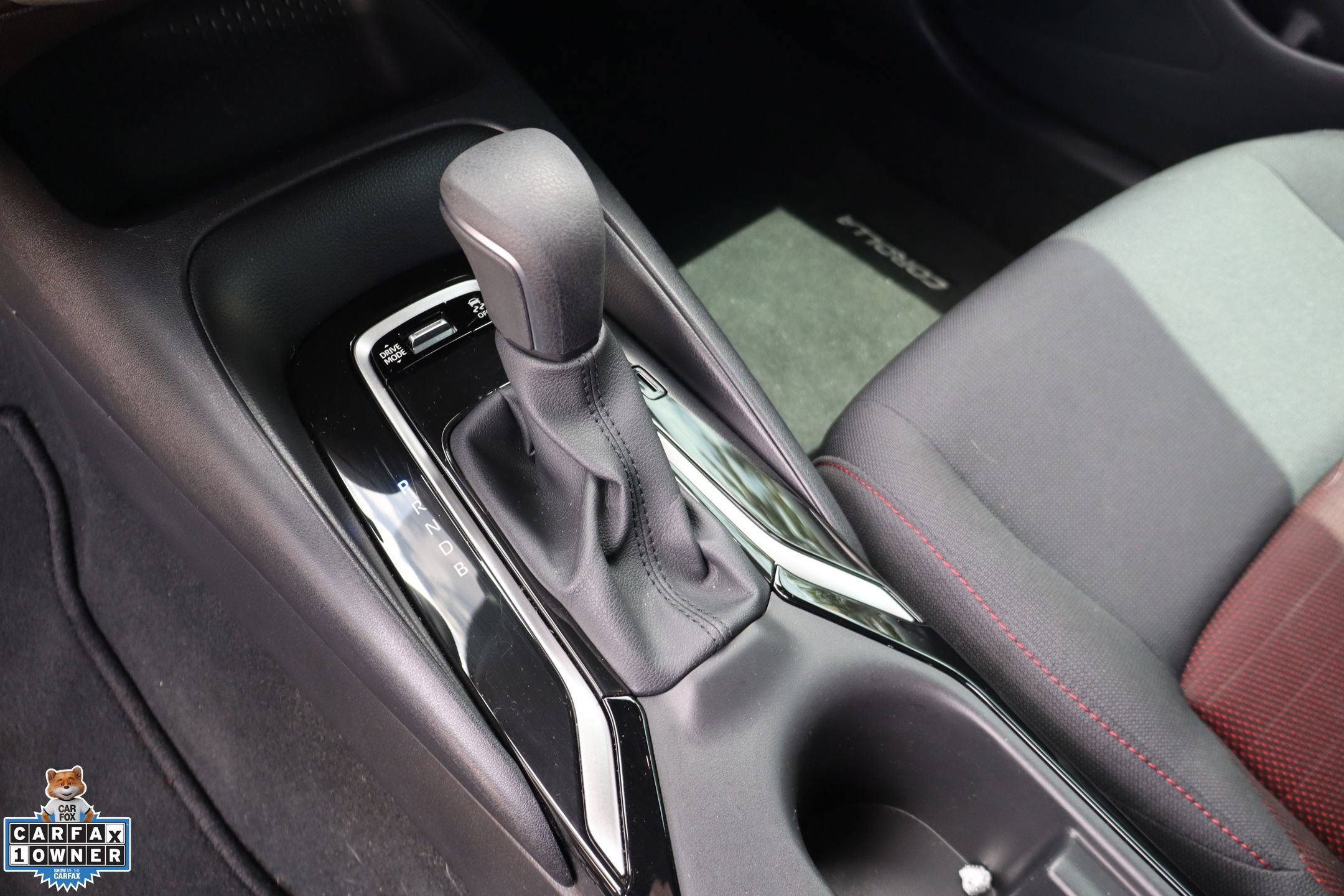 Used 2025 Toyota Corolla SE FWD image 19