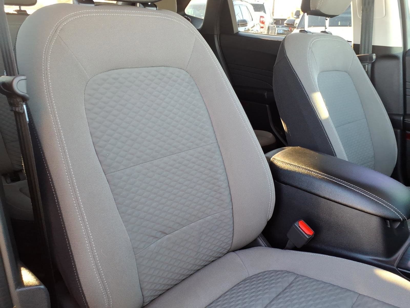 Certified 2022 Ford Escape SE w/ SE Sport Appearance Package image 12