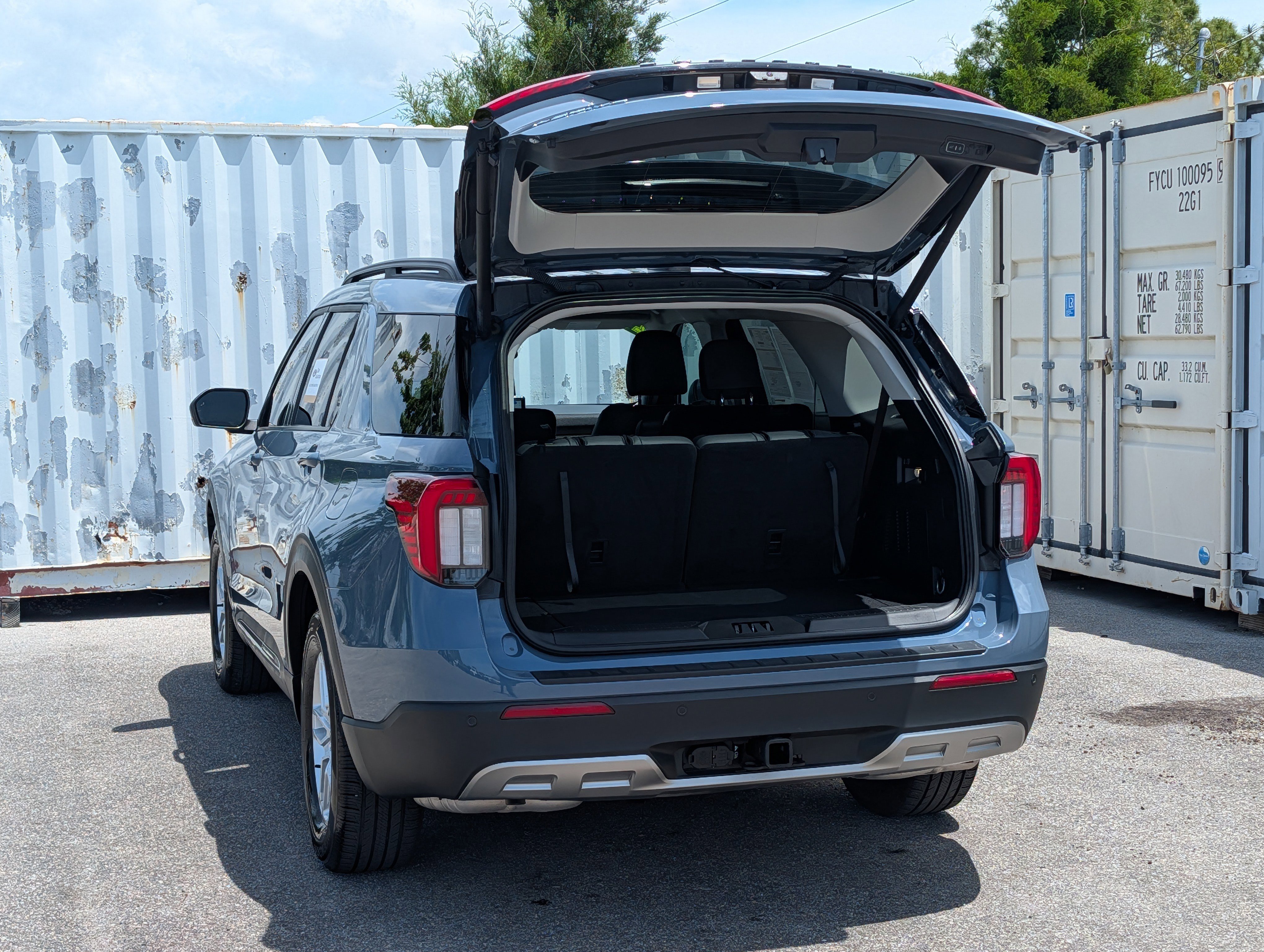 Certified 2025 Ford Explorer Active w/ Active Comfort Package RWD image 13