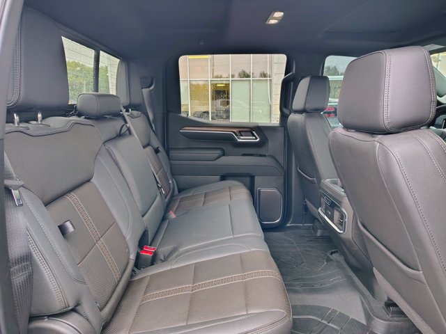 Used 2026 Chevrolet Silverado 1500 High Country AWD/4WD image 17