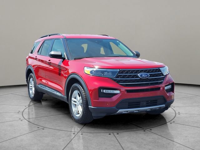 Certified 2023 Ford Explorer XLT w/ Equipment Group 202A AWD/4WD image 14
