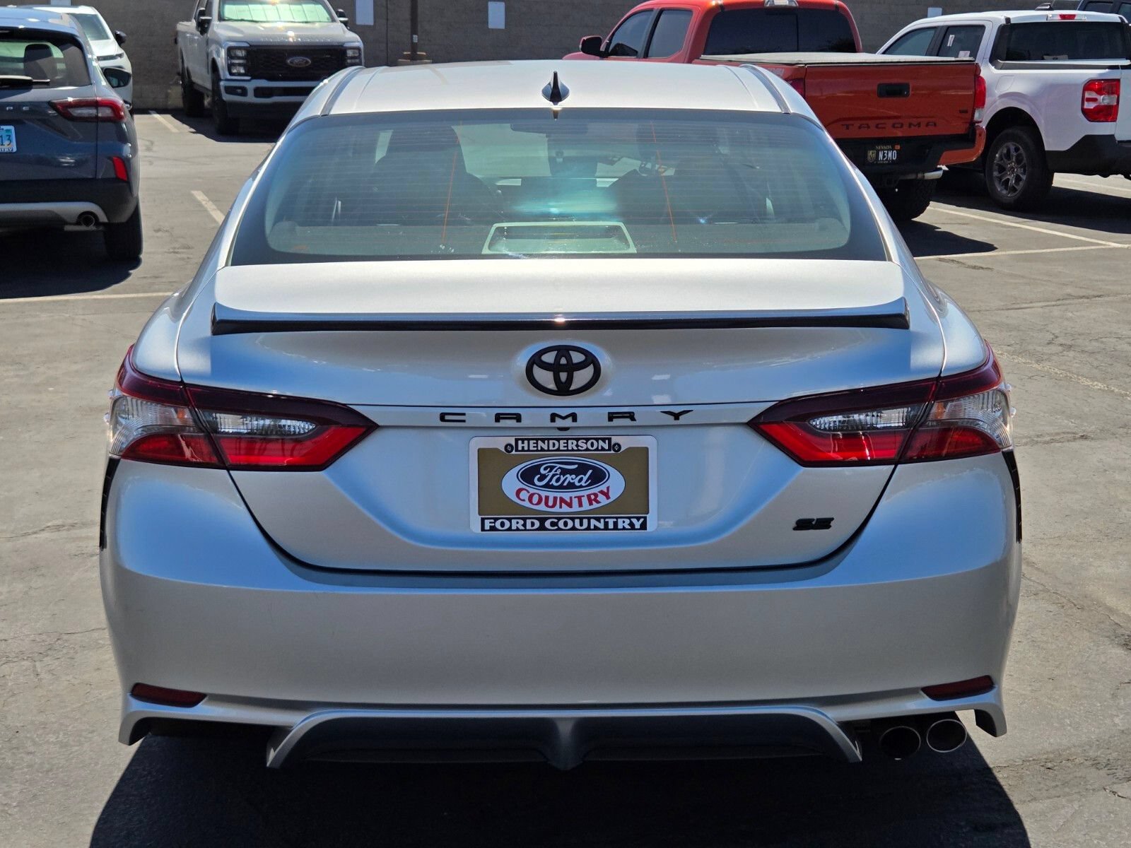 Used 2022 Toyota Camry SE FWD image 5