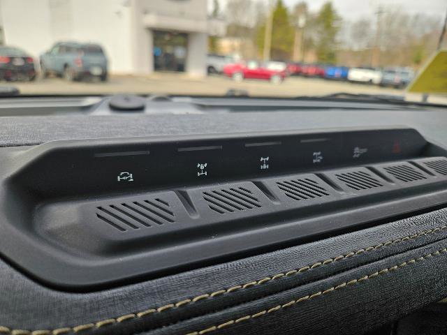 Certified 2025 Ford Bronco Badlands image 19