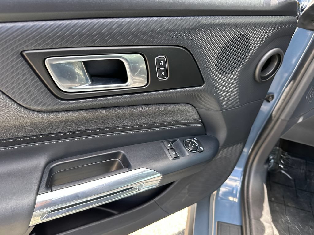 Certified 2025 Ford Mustang Coupe RWD image 20