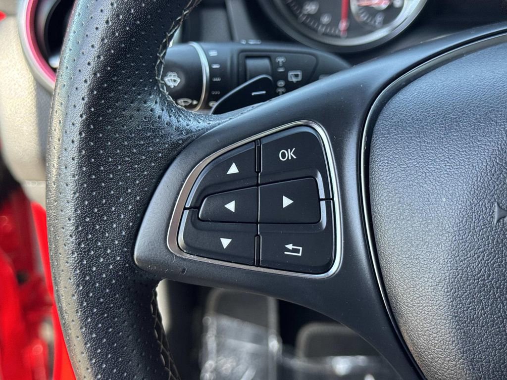 Used 2018 Mercedes-Benz GLA 250 image 10