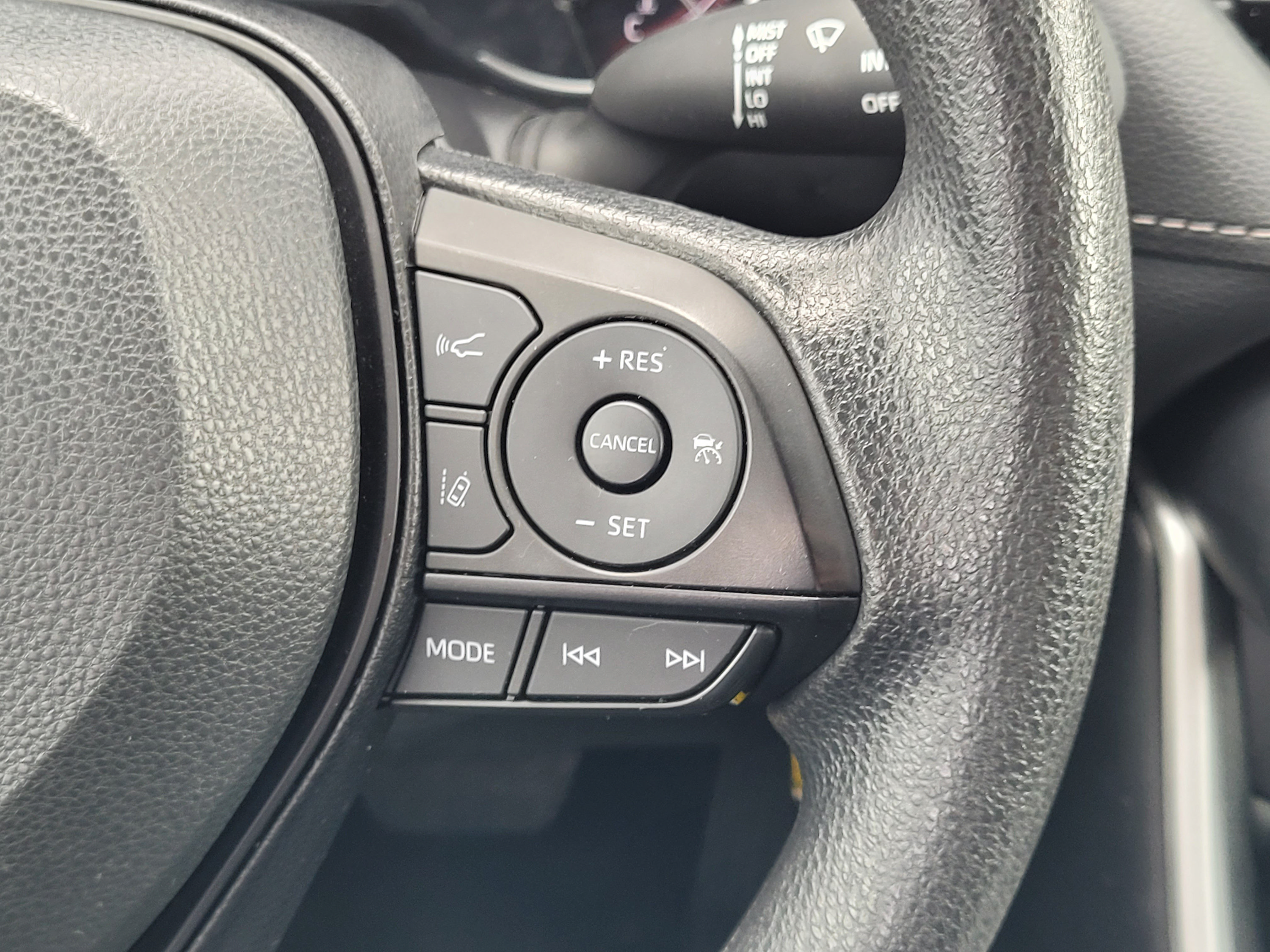 Used 2025 Toyota RAV4 LE FWD image 13