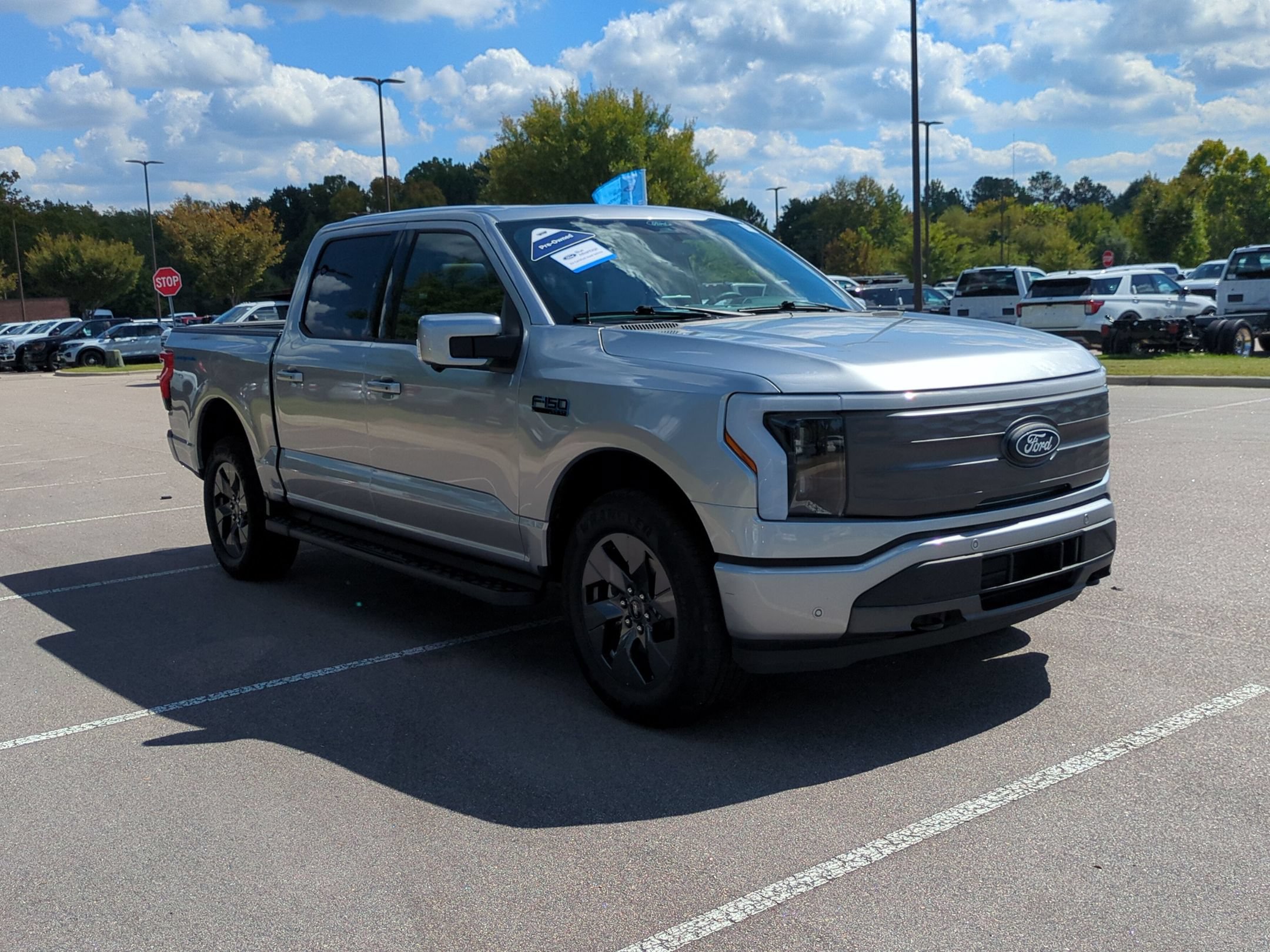 Certified 2025 Ford F150 Lightning Lariat AWD/4WD image 1