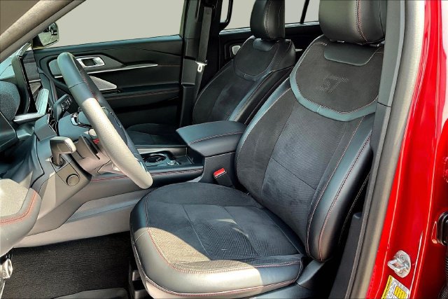 Certified 2025 Ford Explorer ST AWD/4WD image 21