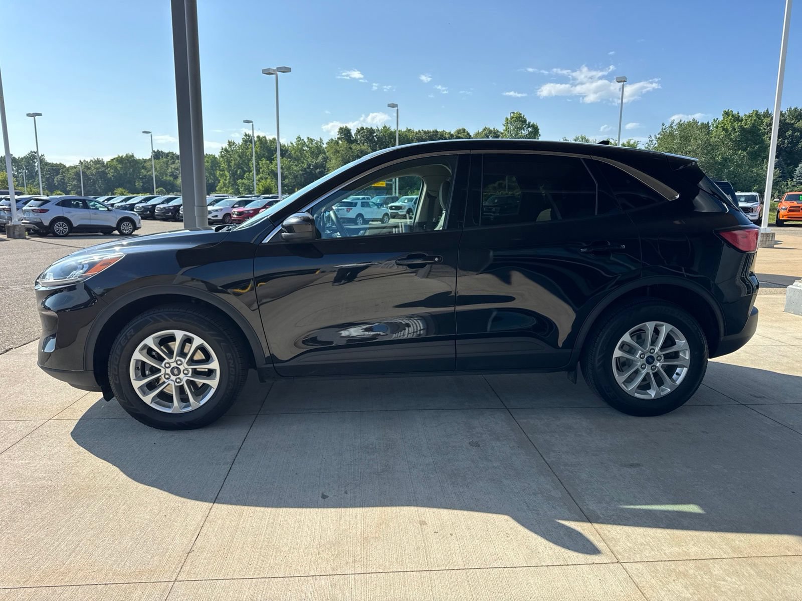 Certified 2020 Ford Escape SE AWD/4WD image 4