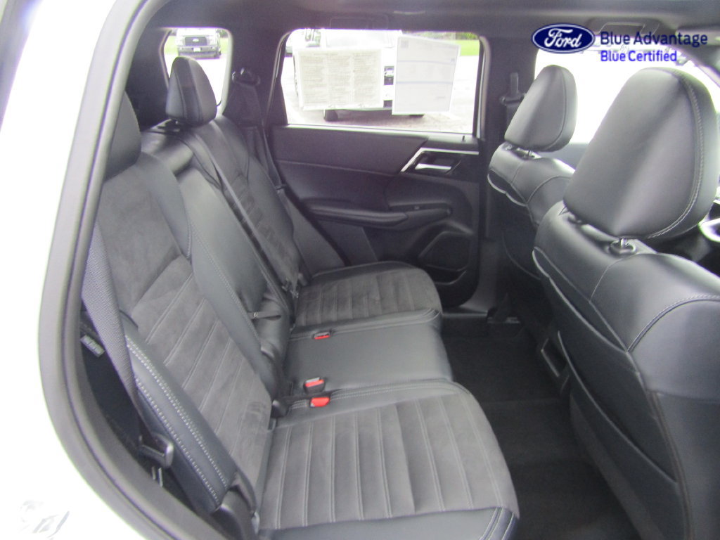 Used 2024 Mitsubishi Outlander SE Black Edition AWD/4WD image 17