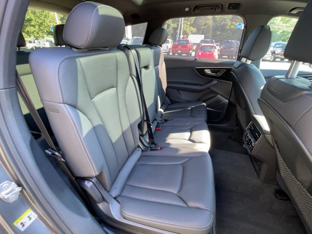 Used 2025 Audi Q7 3.0T Premium Plus w/ Premium Plus Package AWD/4WD image 33