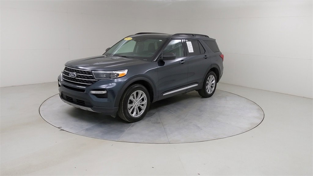 Certified 2023 Ford Explorer XLT w/ Equipment Group 202A image 22