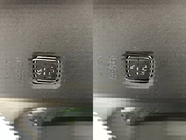 Certified 2025 Ford Expedition Active image 37