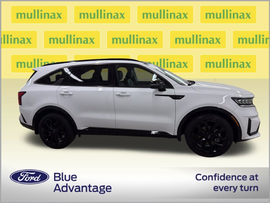 Used 2022 Kia Sorento SX FWD image 2