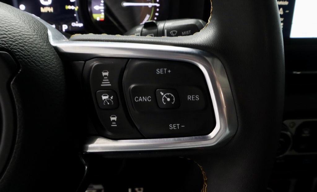 Used 2024 Jeep Wrangler High Altitude image 27