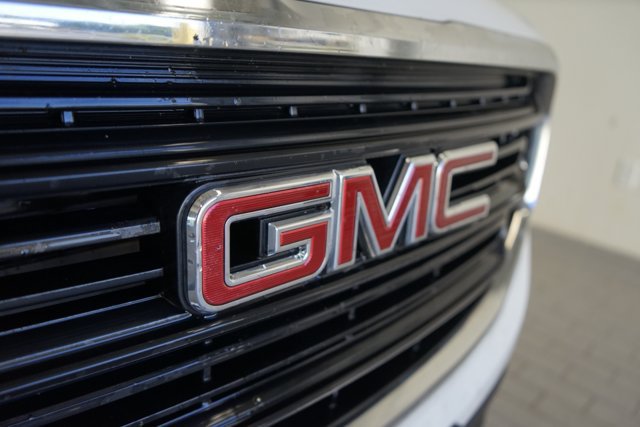 Used 2019 GMC Terrain SLE w/ Driver Convenience Package AWD/4WD image 19