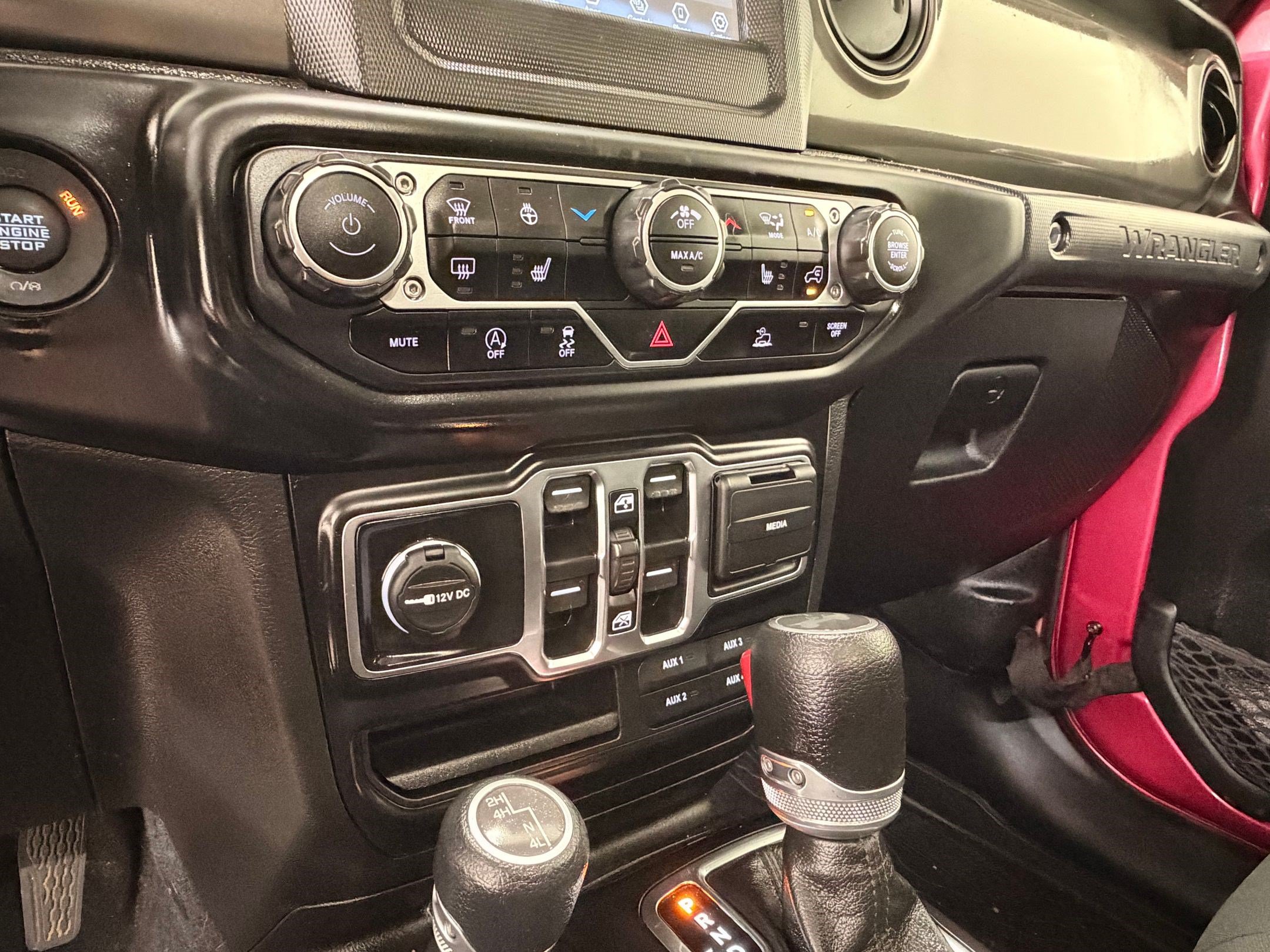 Used 2022 Jeep Wrangler Unlimited Sport AWD/4WD image 19