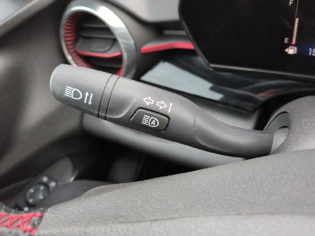 Used 2025 Chevrolet Trax RS w/ Driver Confidence Package FWD image 33