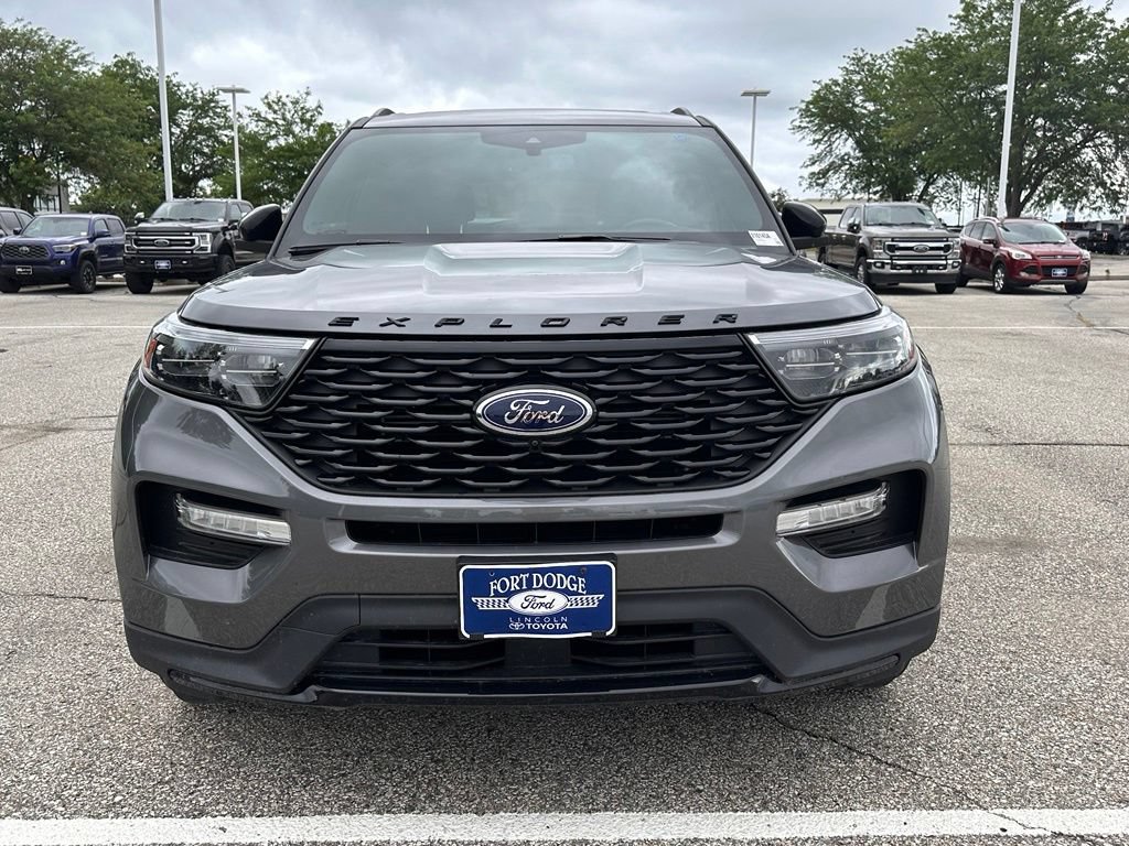 Certified 2022 Ford Explorer ST-Line w/ Class IV Trailer Tow Package AWD/4WD image 2