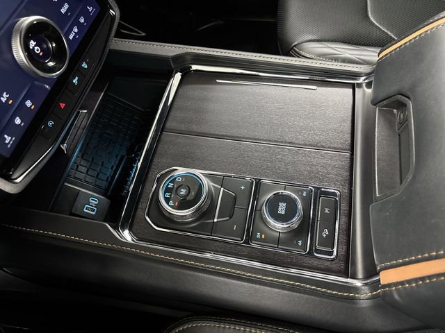 Certified 2022 Ford Expedition Platinum image 12